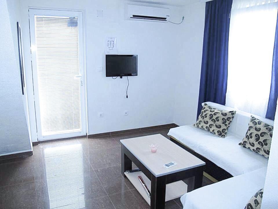 Ferienwohnung Sobe Alex Veliko Gradište Exterior foto